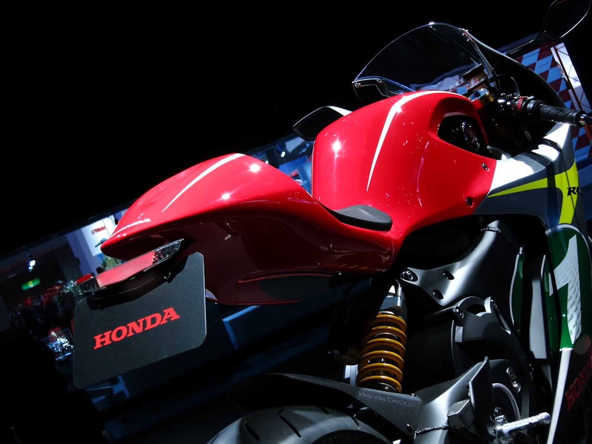 A view of Honda's RC-E, debuted at 2011's Japan Motor Show (Japan Mobility Show). Photo taken by Fotois/dmaniax.