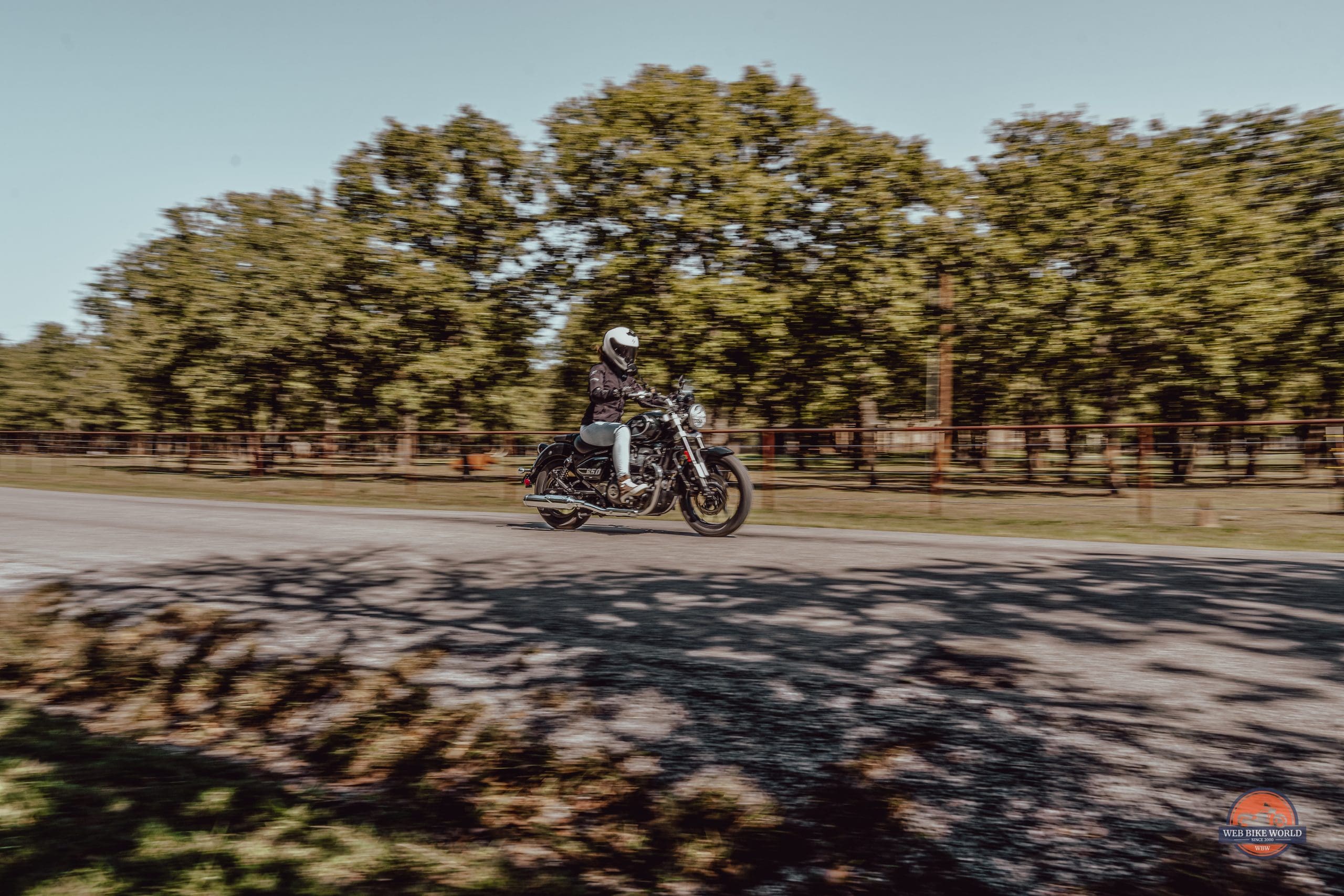 Amanda Quick aboard her choice of Super Meteor 650 for Royal Enfield's "Pure Cruising" event. Media provided by Royal Enfield.