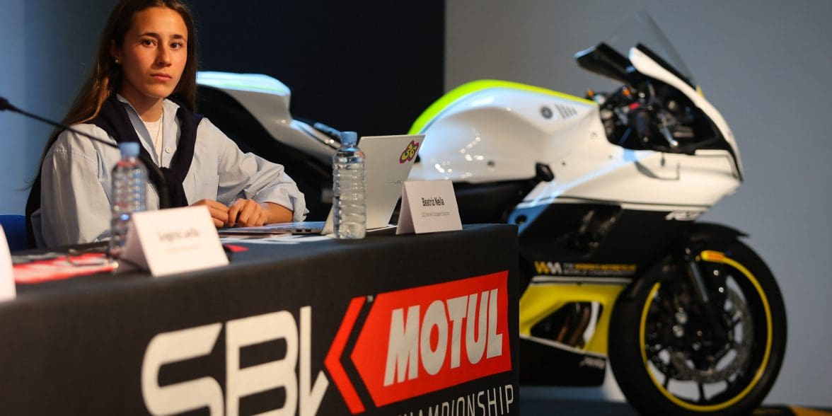 2023 Women’s European Champion Beatriz Neila next to Yamaha's R7, which will be used for the 2024 FIM Women’s Motorcycling World Championship. Media provided by WorldSBK.
