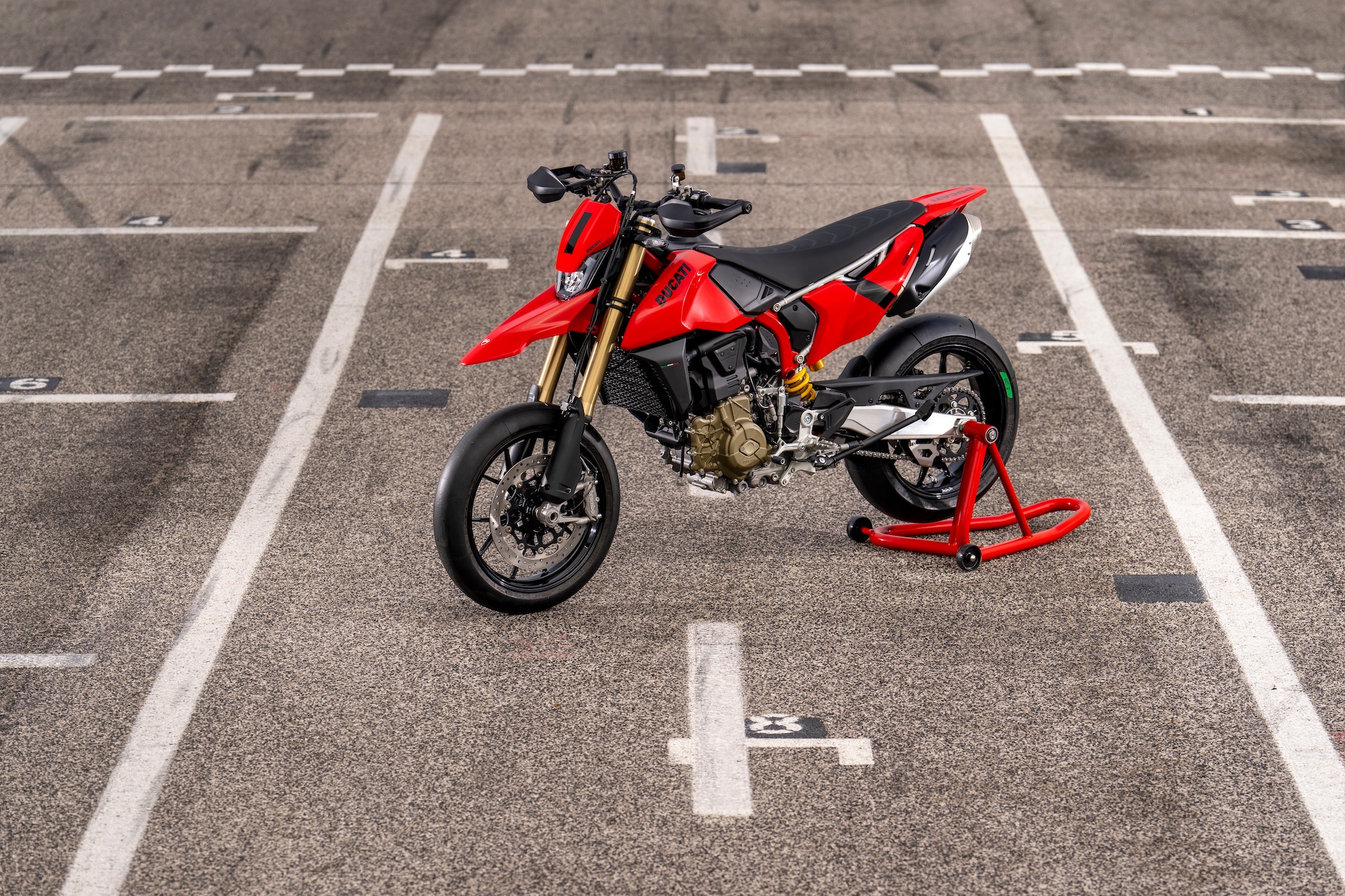 A view of Ducati's 2024 Hypermotard 698 Mono. All media provided by Ducati.