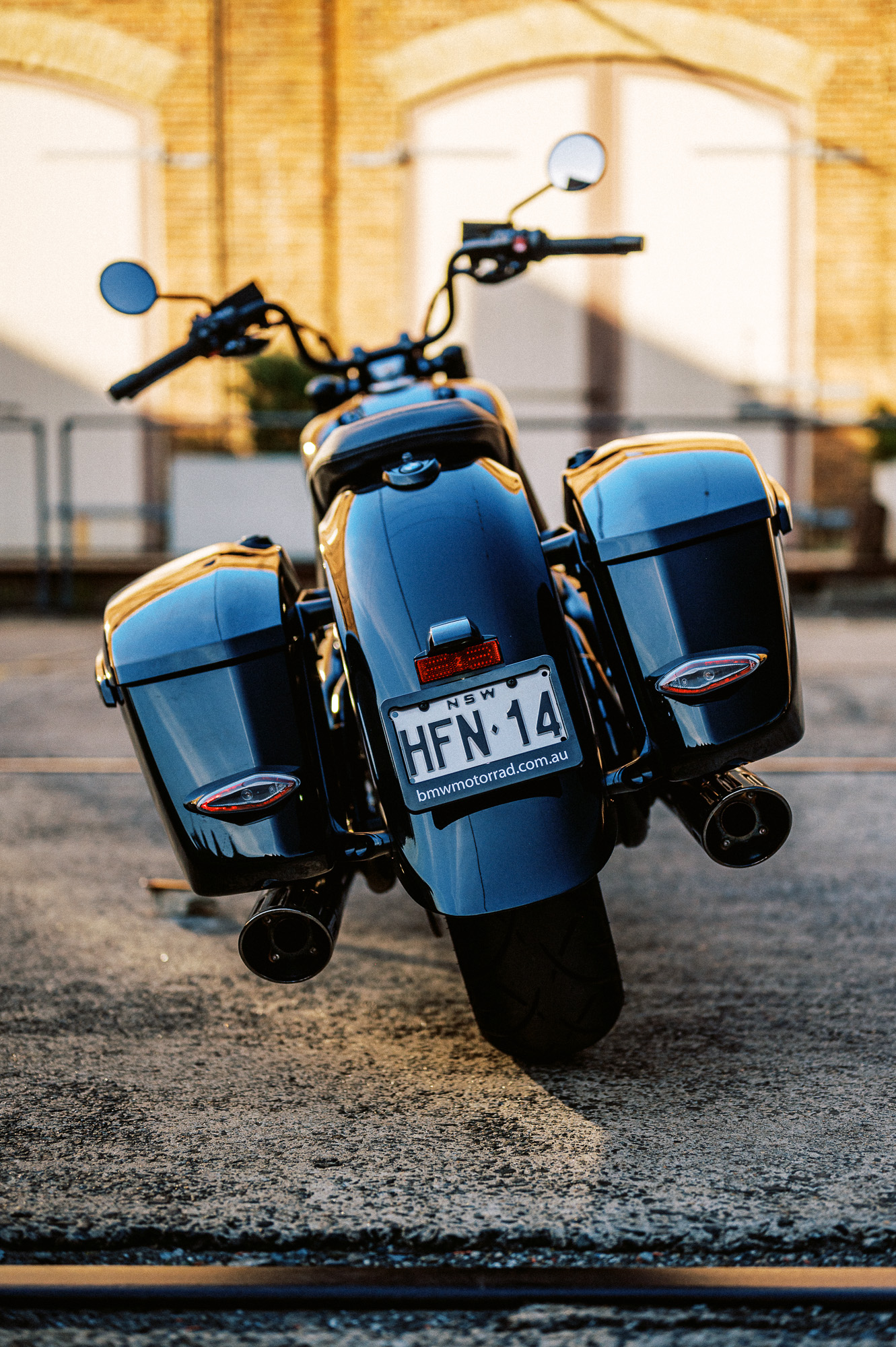 A 2023 BMW R18 Roctane Bagger detail image