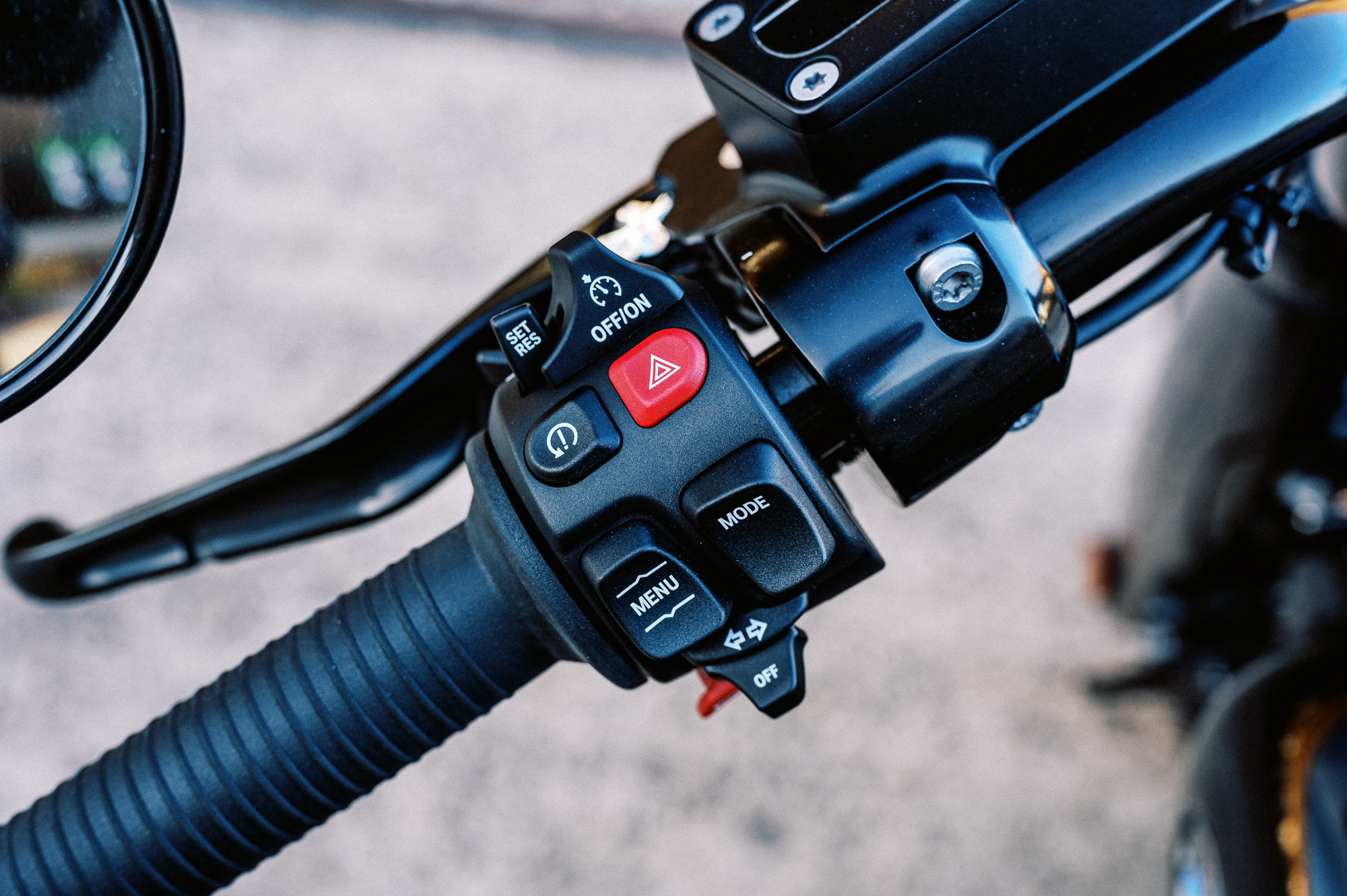 A 2023 BMW R18 Roctane Bagger detail image