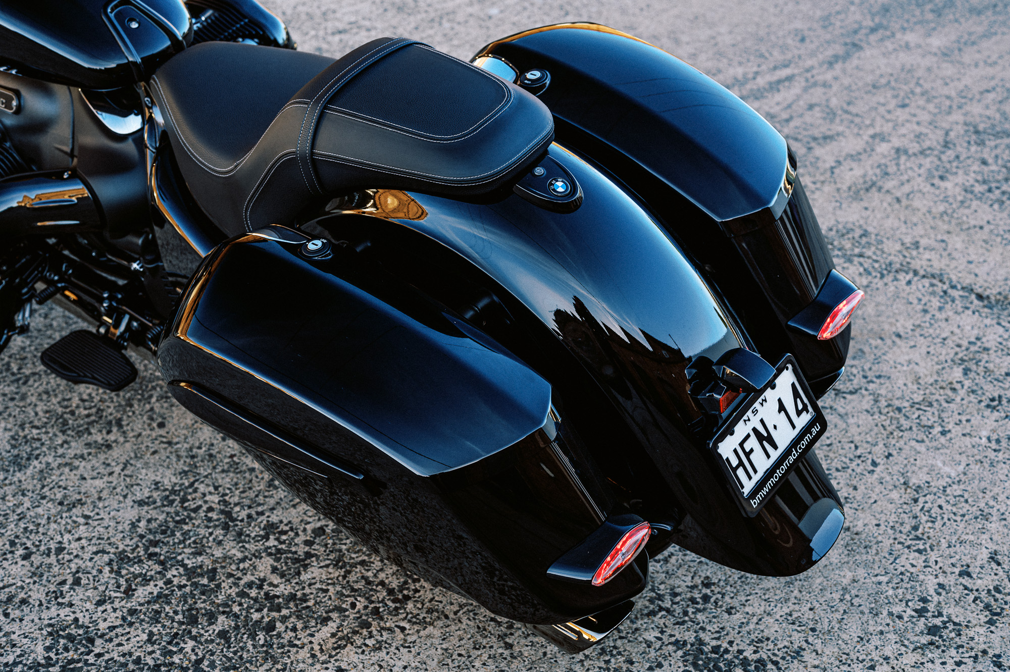  A 2023 BMW R18 Roctane Bagger