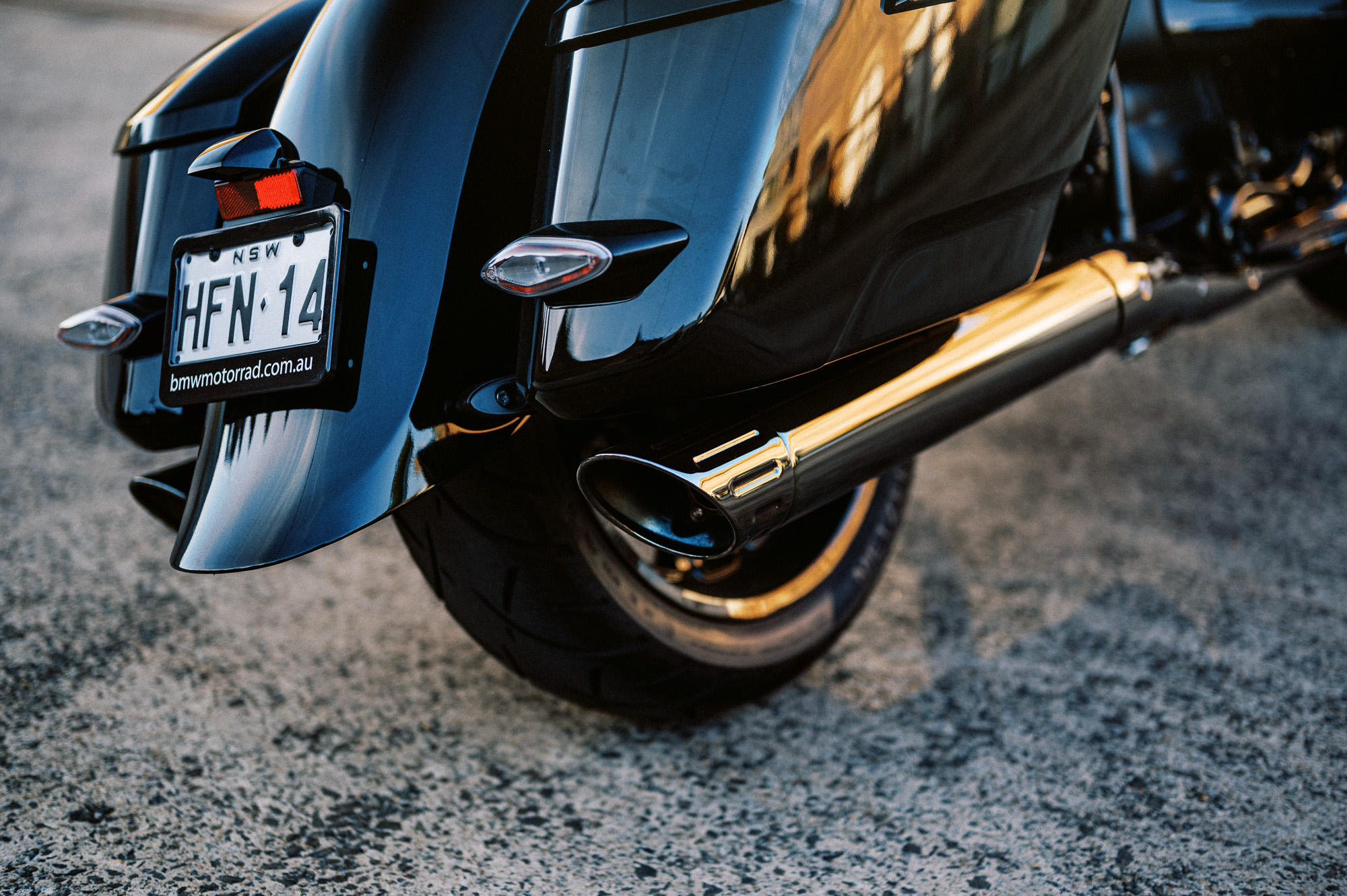 A 2023 BMW R18 Roctane Bagger detail image
