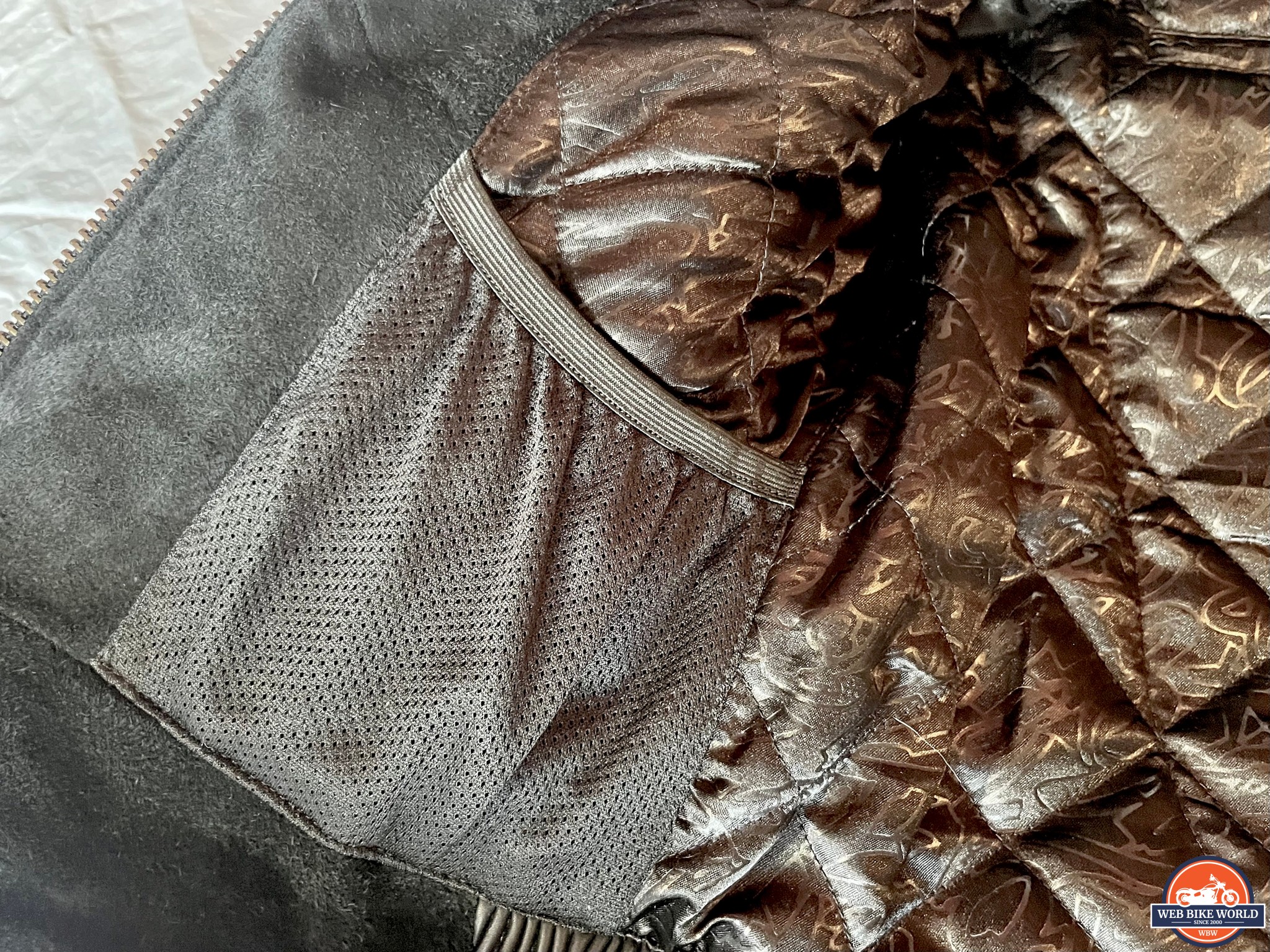 Interior mesh pocket on the RSD Maywood jacket