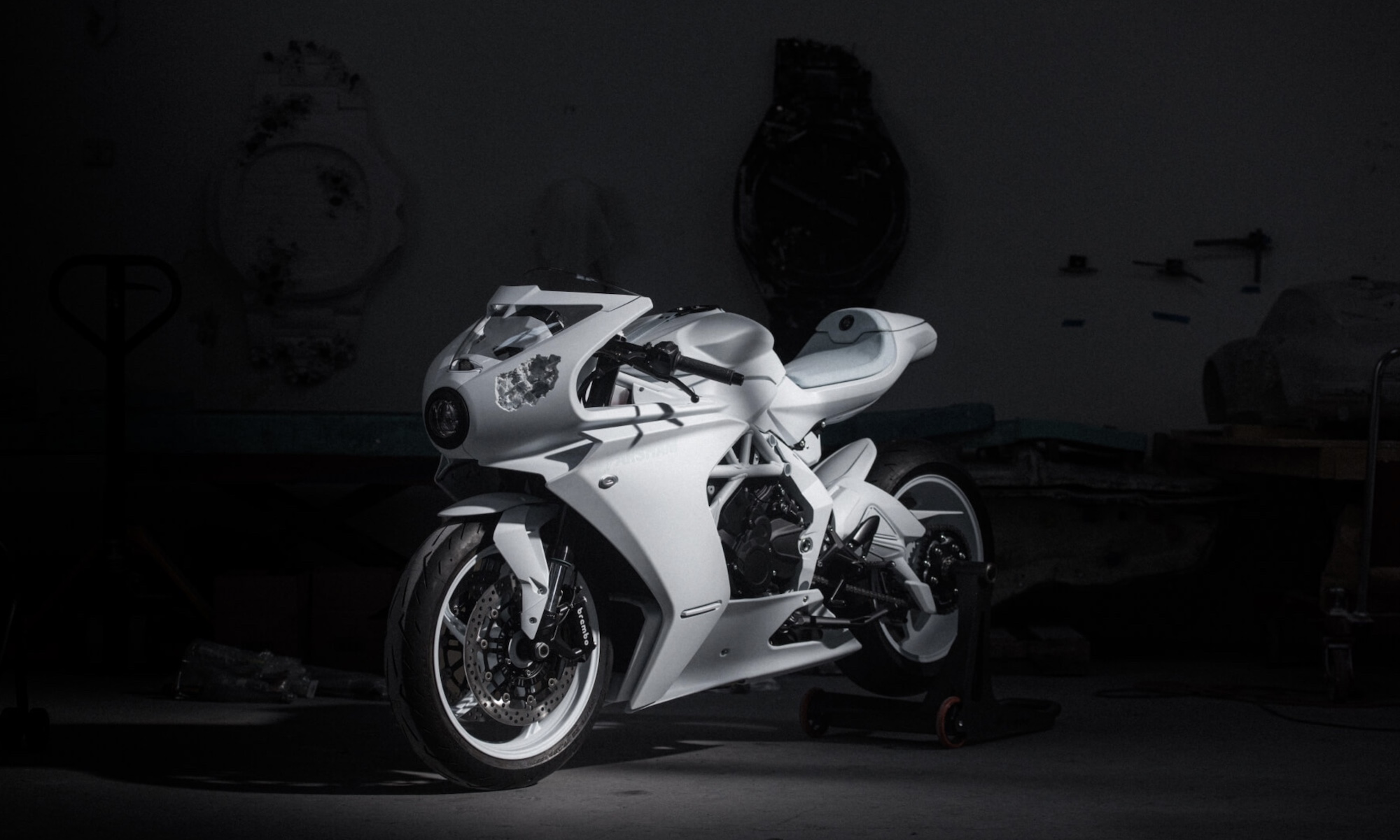 A front quarter view of the MV Agusta Superveloce Arsham.