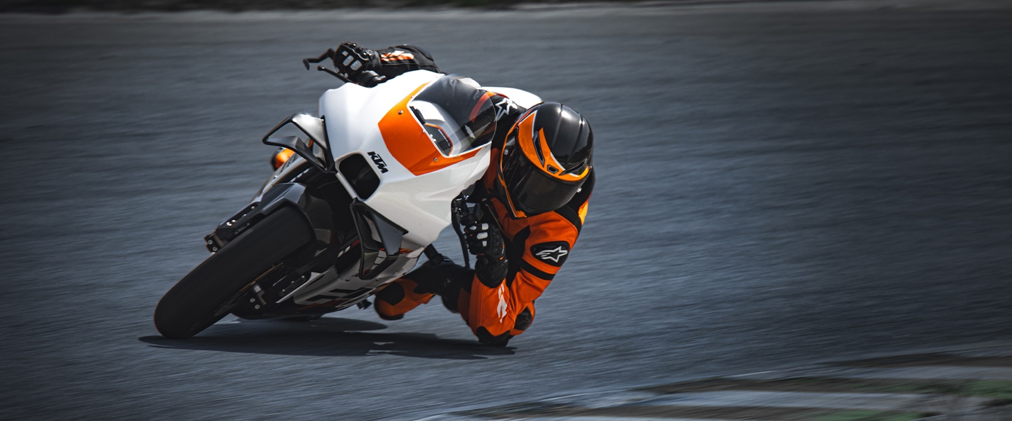 A racer on a supersport motorcycle.