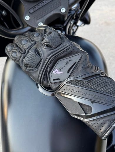 Raven Moto KLAW gauntlet glove