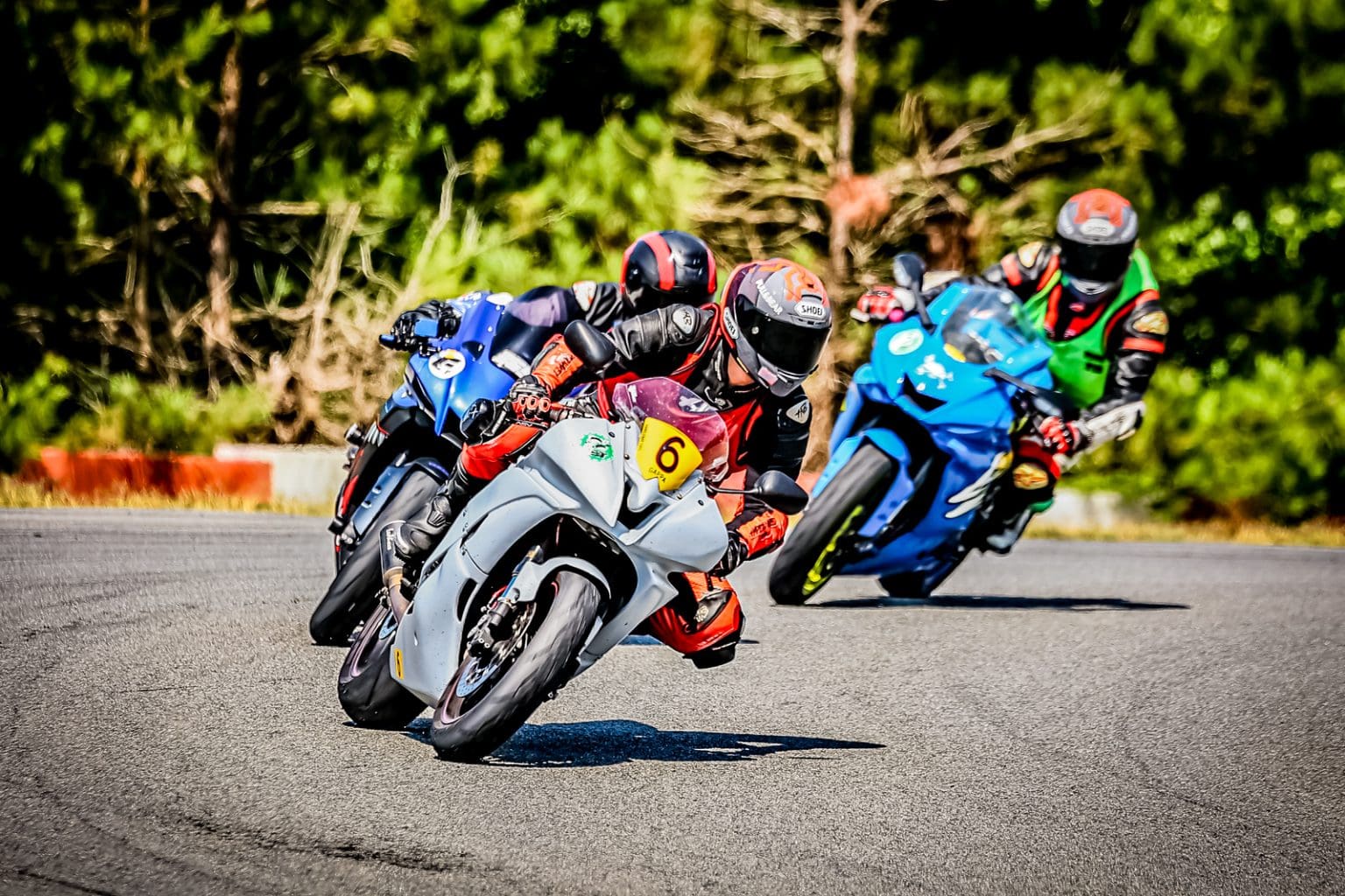 Morcycle Riders 8 Smart Habits of Experienced Motorcycle Riders - webBikeWorld