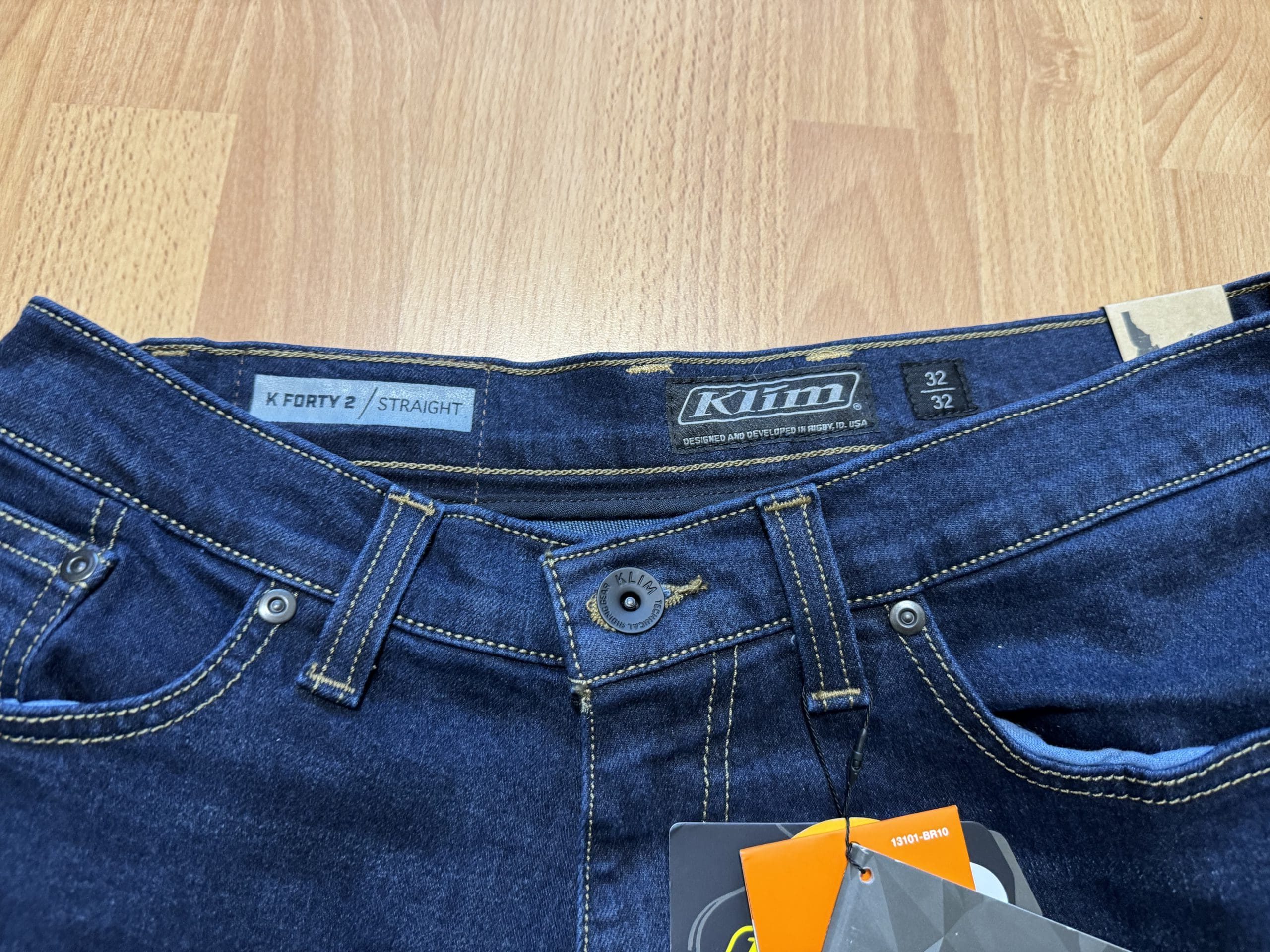 Waist band photo fo the Klim K forty 2 jeans