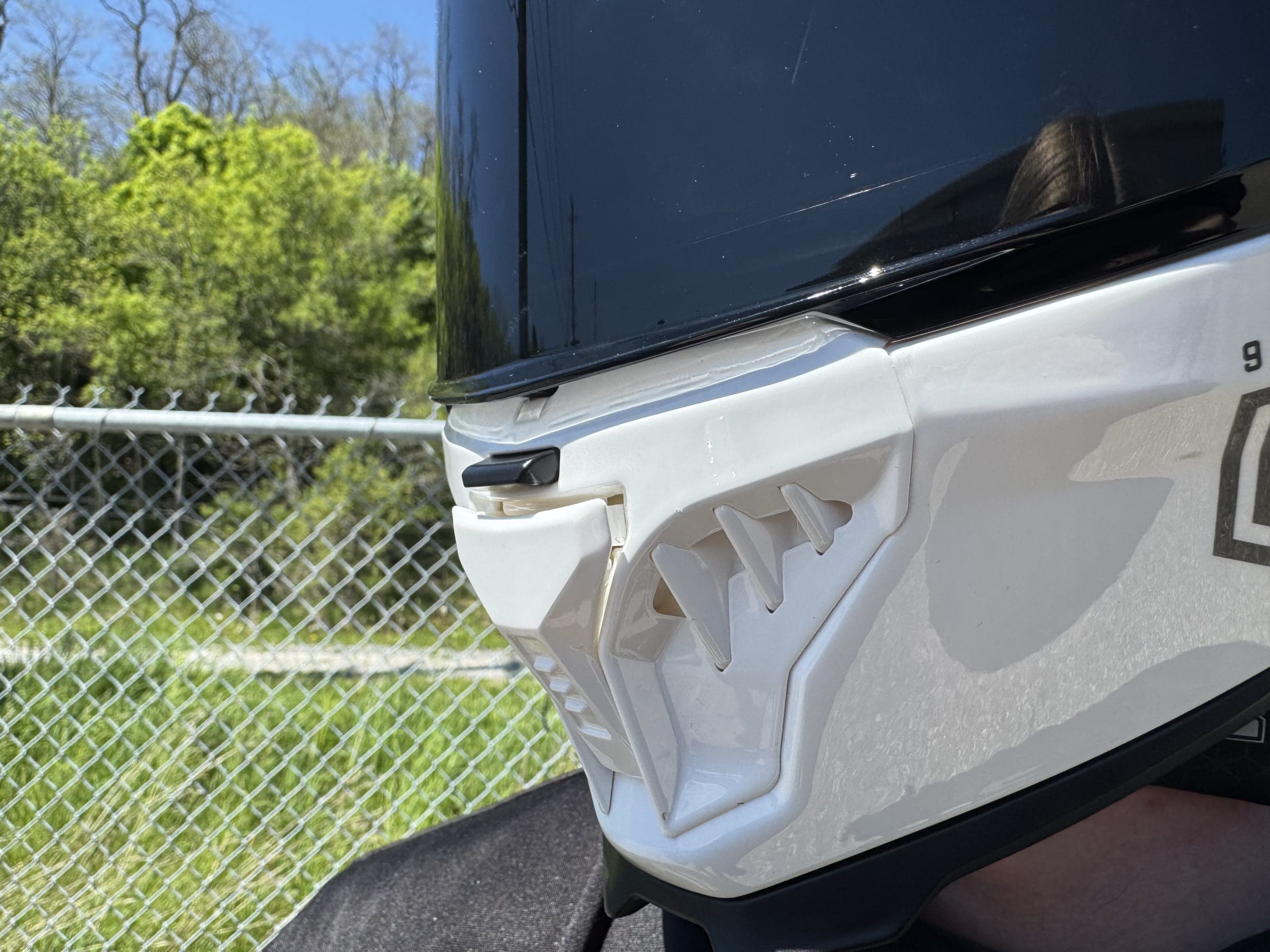 Example of the faceshield on the Voss 993 Moto-S opened slightly for additional air flow