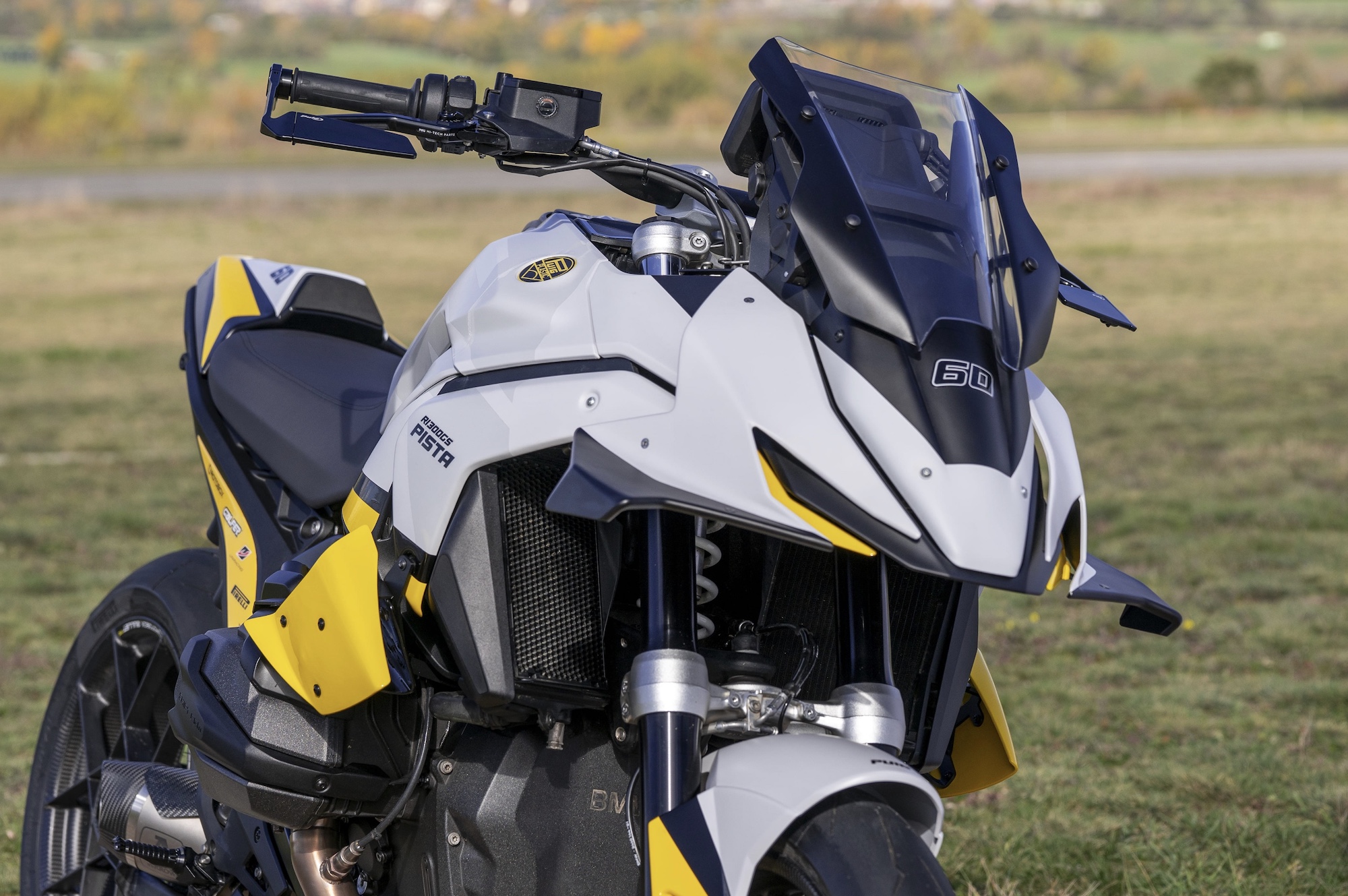 A view of the Puig PISTA R1000 GS Track Kit.