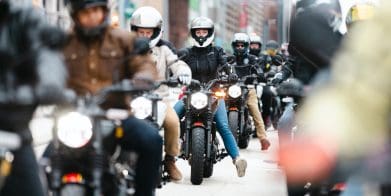 Amanda Quick and a series of other writers and RE team members on the Guerilla 450. Media sourced from Royal Enfield.