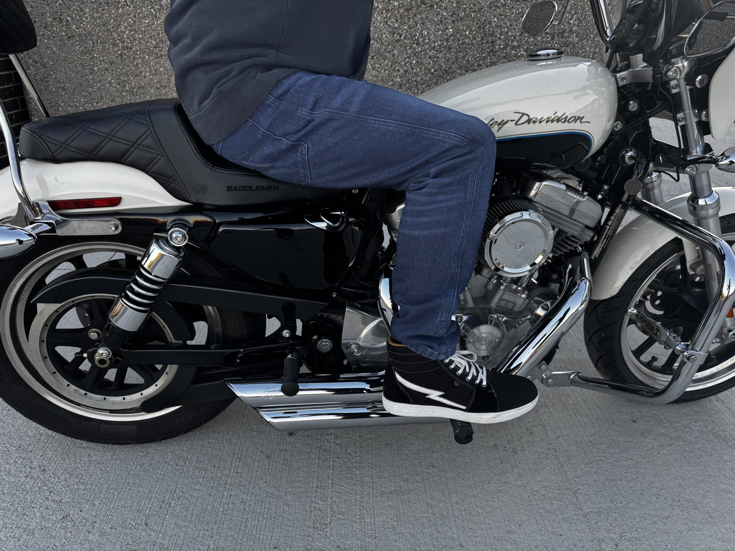 rewrite this title Pando Moto Arnie Slim Blue Jeans Review – Casual Style with Road-Ready Protection