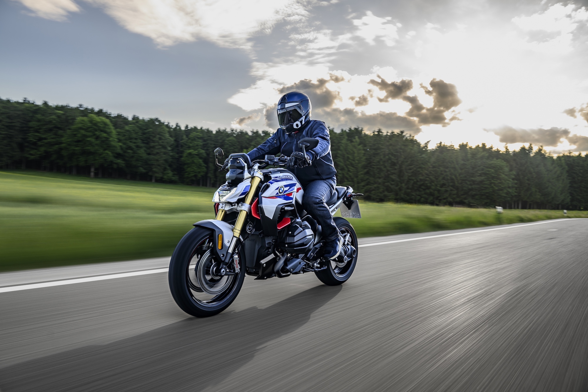 A view of BMW's R 1300R. Media sourced from BMW.