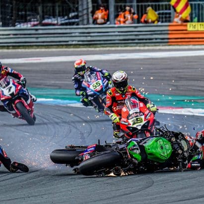 Watch A Rusty 1989 Kawasaki ZX-4R Run Again - webBikeWorld