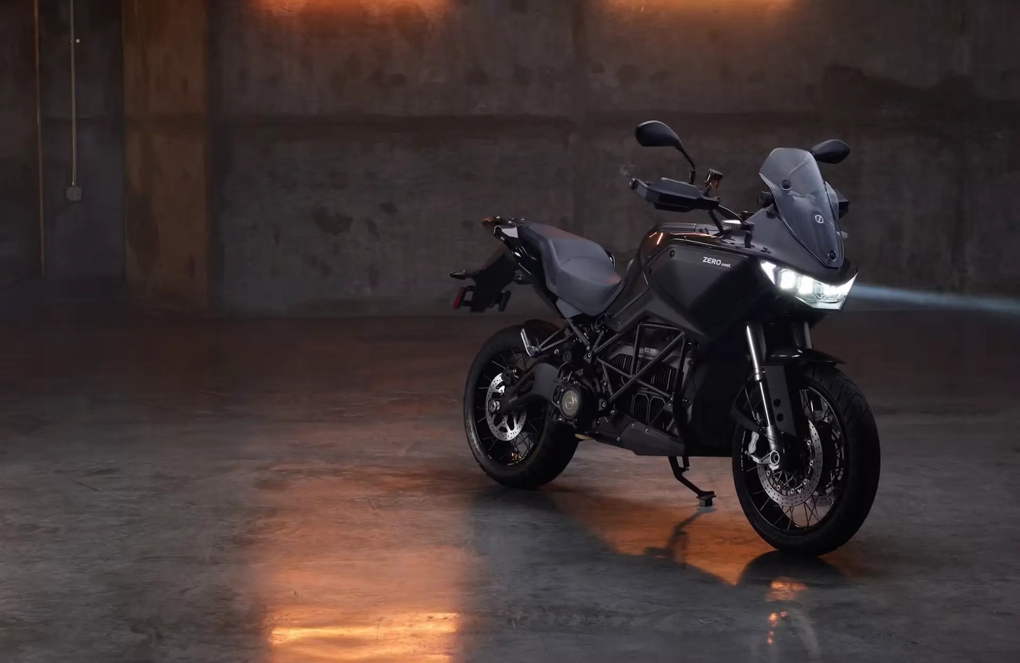 A Zero Motorcycles model that can be purchased for a discounted price. Media sourced from Zero Motorcycles.